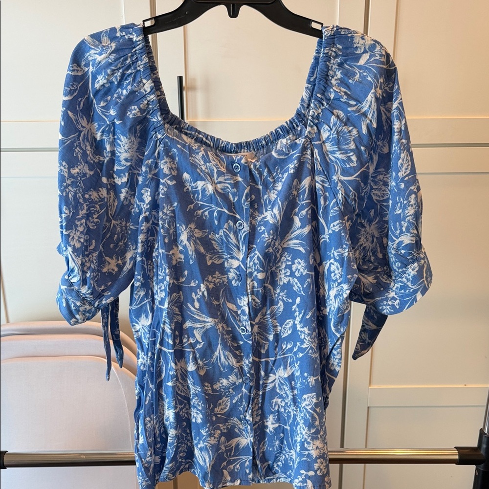 LC Lauren Conrad Blue Floral Blouse